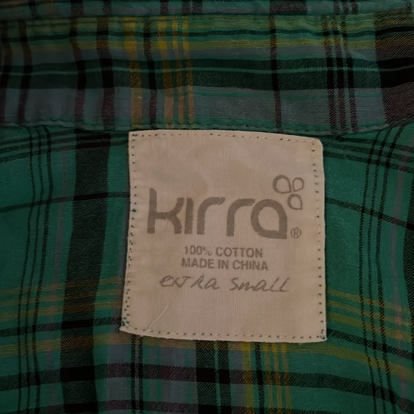 Kirra button down top size XS. - Picture 6 of 8